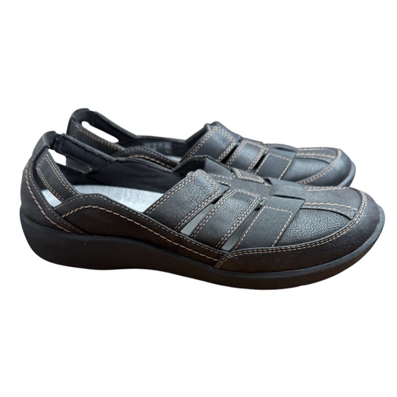 Cloudsteppers by Clarks Shoes - Cloudsteppers by Clarks Dark Brown/Black  Leather Comfort Sandals/shoes size 7